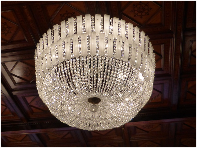 How to choose the perfect chandelier | Spotting IT